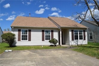 Building Photo - 1072 Casanova Dr