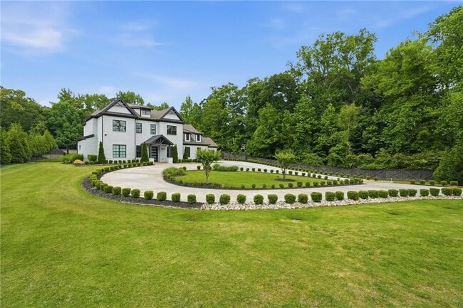Building Photo - 3020 Wallace Rd