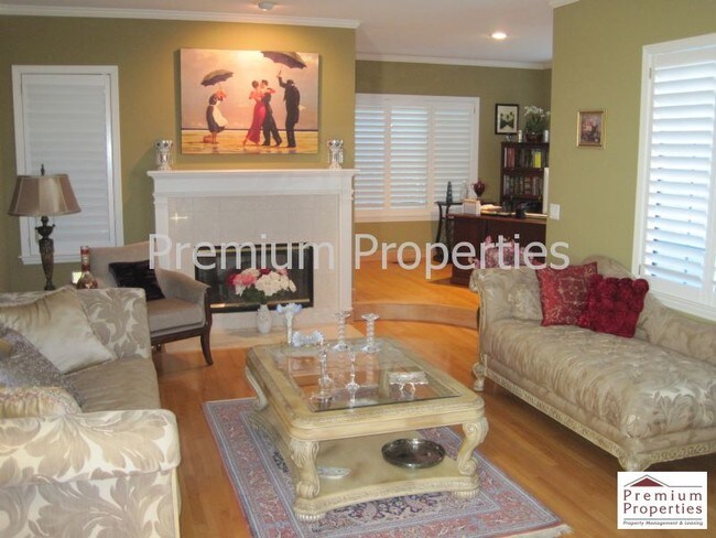 Building Photo - 3080 Stonegate Dr