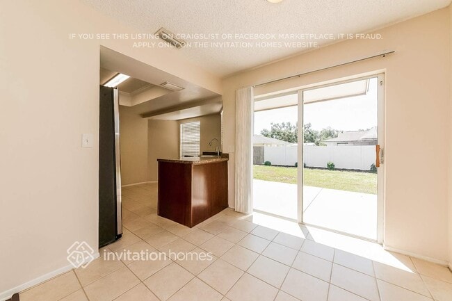 Building Photo - 5201 35th Ave W