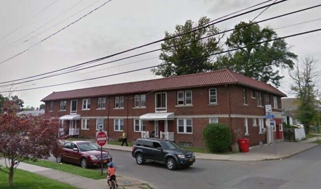 Foto del edificio - 300 Roesch Ave