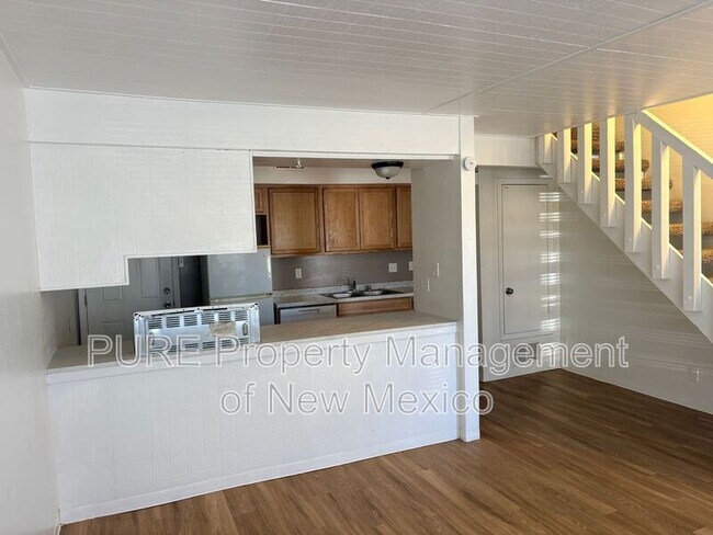 Foto del edificio - 10912 Towner Ave NE