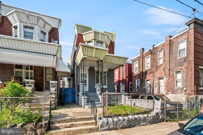 Foto del edificio - 5011 Larchwood Ave