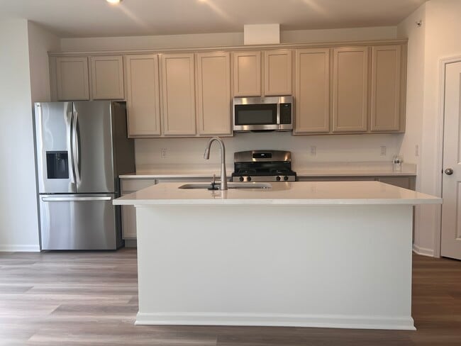 Foto del edificio - 302 Kingsport Dr