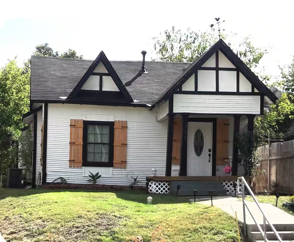 Foto principal - 750 Fulton Ave