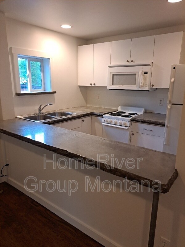 Foto principal - 1020 Worden Ave