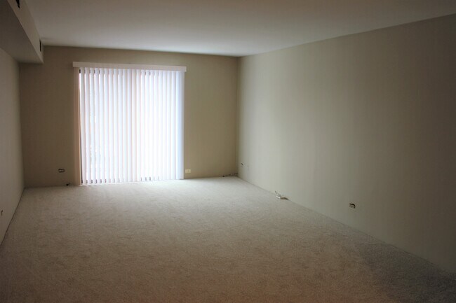 Living room - 8 Oak Creek Dr