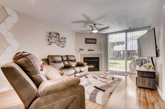 Building Photo - Spacious 1 Bedroom 1 Bath with OFFICE