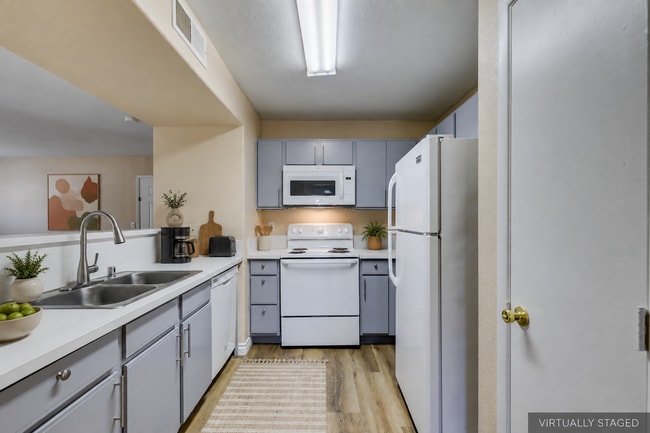 Building Photo - 2300 E Silverado Ranch Blvd