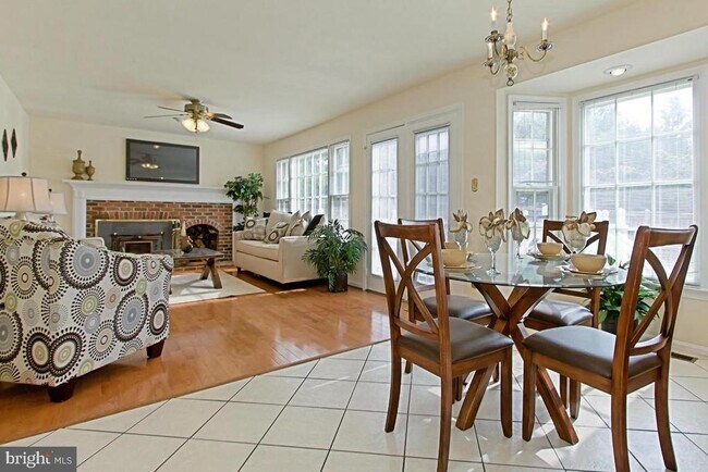 Foto del edificio - 13102 Frog Hollow Ct