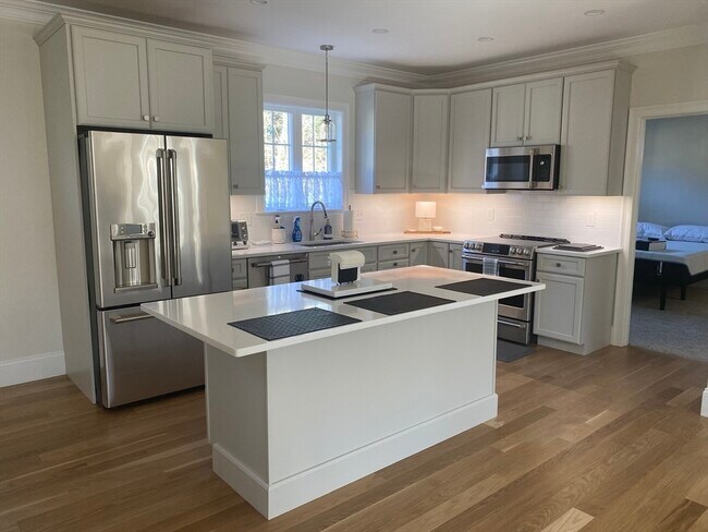 Foto del edificio - 23 Beaver Dam Rd