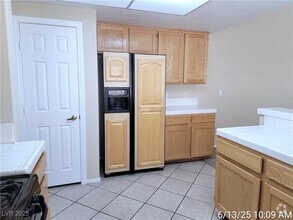 Building Photo - 194 Kachina Dr
