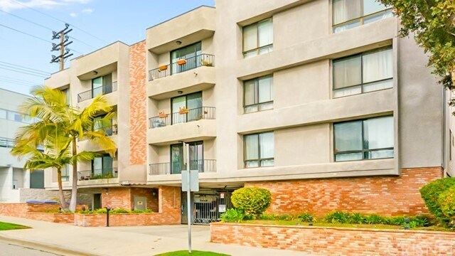 Foto principal - 1812 Overland Ave