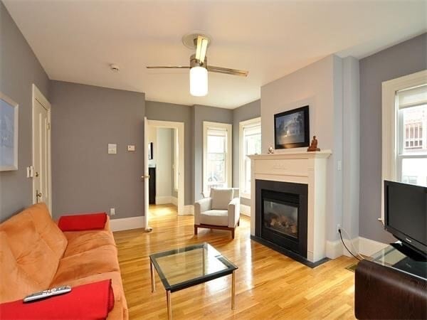 Building Photo - 271 K St
