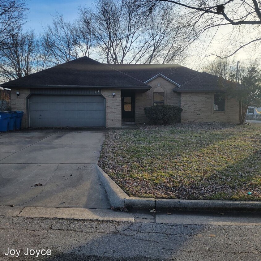 Primary Photo - 3 br, 2 bath House - 334 N. Becky Circle