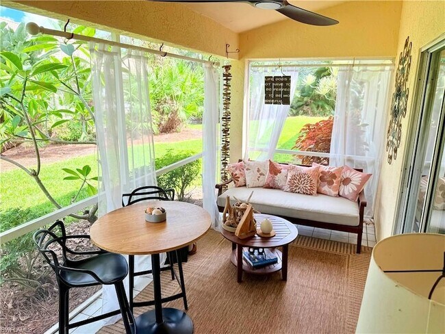 Foto del edificio - 337 Emerald Bay Cir