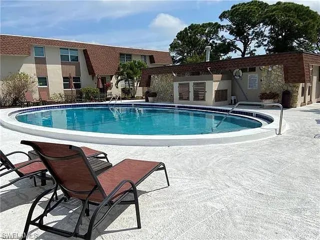 Building Photo - 457 Tallwood St