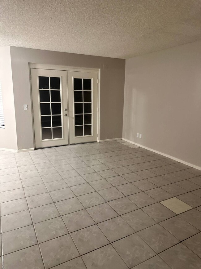 Foto del edificio - 126 Elegante Way