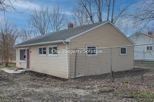Building Photo - 4306 Louisiana Pl