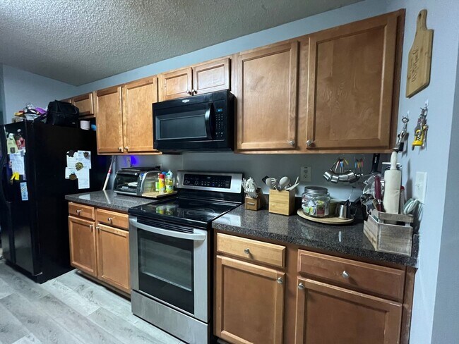 Foto del edificio - 2 Bedroom Townhome in Atlanta