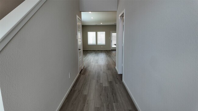 Building Photo - 14143 Granger Pointe Ln