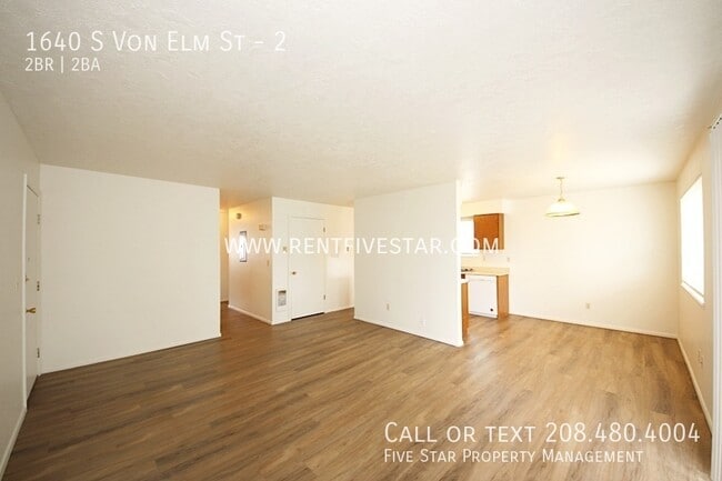 Building Photo - 1640 S Von Elm St