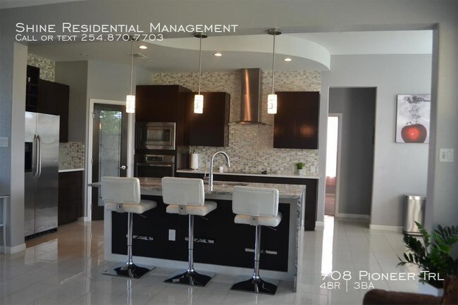 Foto del edificio - 708 Pioneer Trail