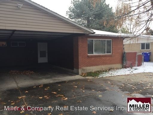 Primary Photo - 3433 S Riviera Dr