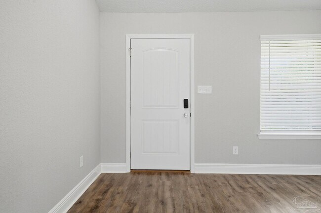 Foto del edificio - 1454 Windy Ln