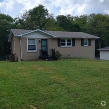 Building Photo - 493 Westcrest Dr