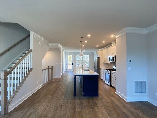 Building Photo - 3197 Acadia Dr