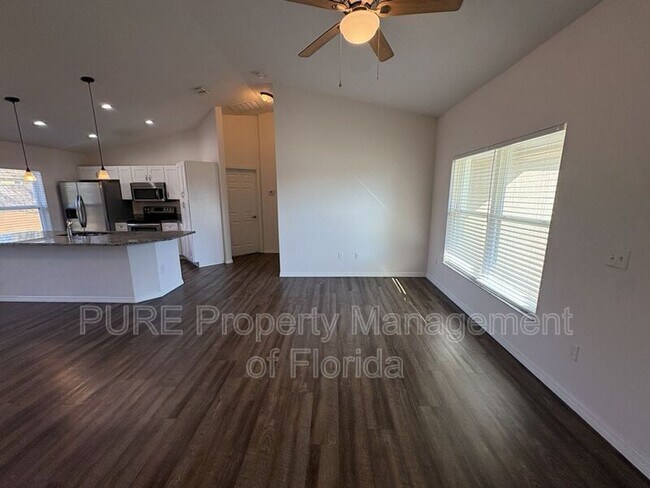 Building Photo - 2883 SW 140th Pl