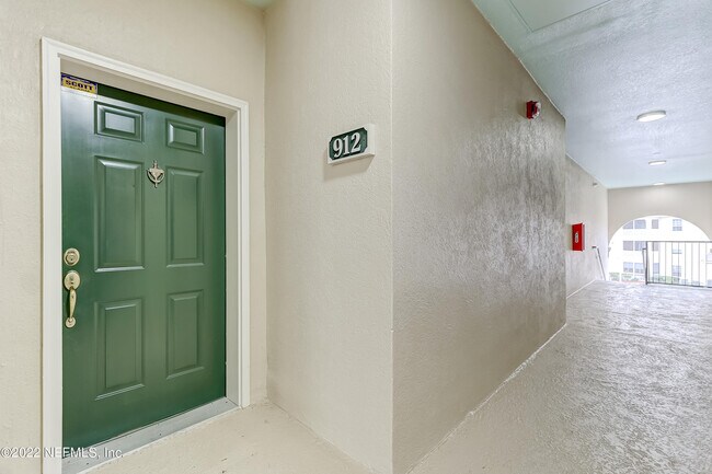 Building Photo - 8601 Beach Blvd