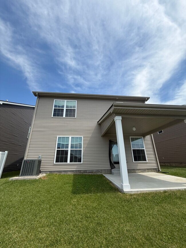 Foto del edificio - 4-bedroom, 2.5-bath home in Lexington, KY