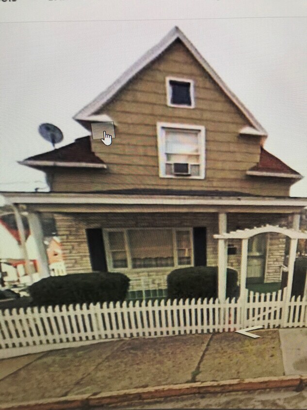 Primary Photo - 819 Washington Ave