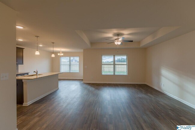 Building Photo - 122 Daymark Dr