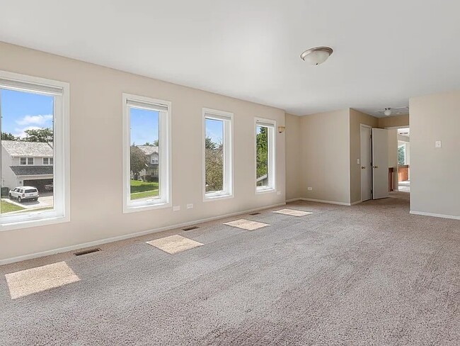 Master Bedroom - 34191 N Horseshoe Ln