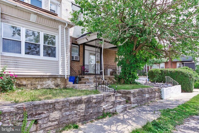 Building Photo - 2039 Stenton Ave