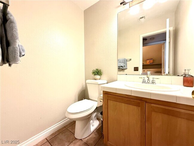 Foto del edificio - 8436 Orchard Ridge Ave