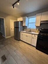 Building Photo - 10XX E Cold Spring Ln