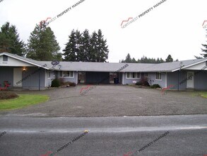 Building Photo - 8440 178th Ave SW