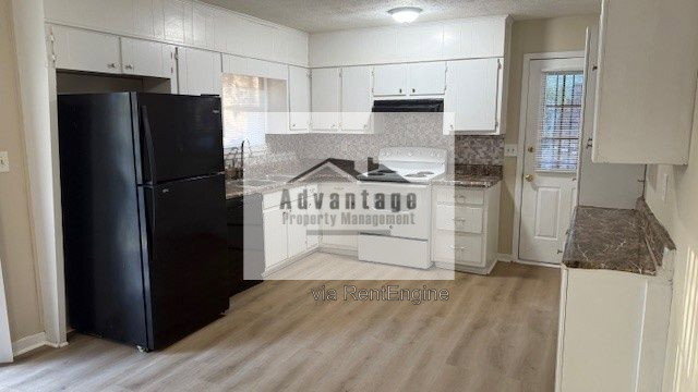 Foto del edificio - 6017 Randy Ln