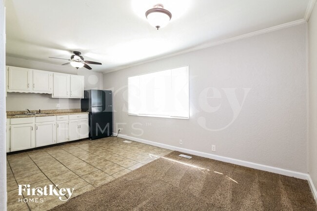 Building Photo - 6107 E 152nd St