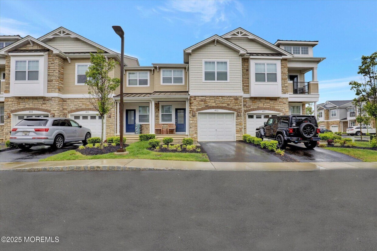 Foto principal - 221 Brighton Ave