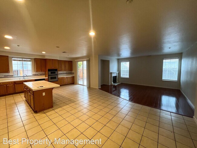 Foto del edificio - 4 br, 3 bath House - 37184 Aleppo Drive