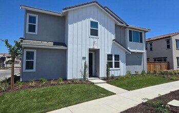 Building Photo - 3217 Shrute Dr