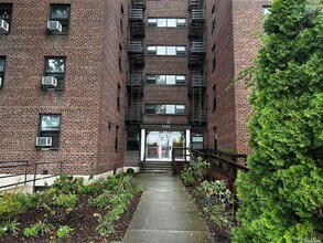 Building Photo - 73-03 Bell Blvd