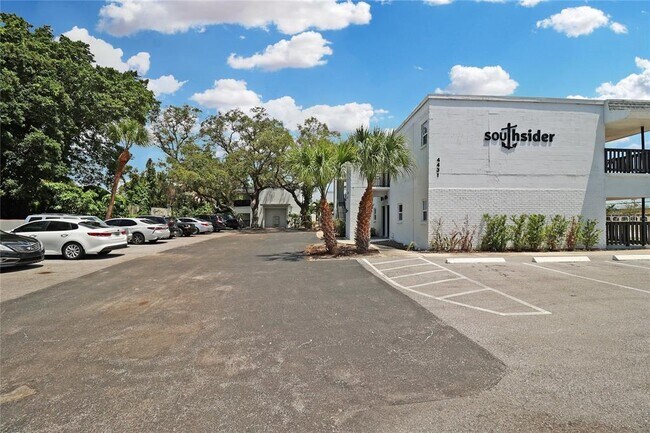 Building Photo - 4407 6th St S