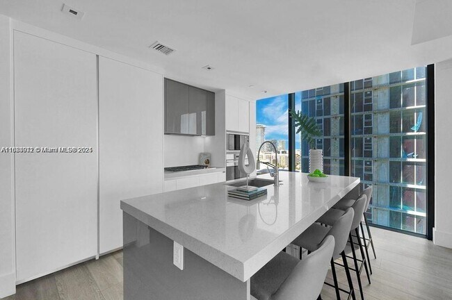 Foto del edificio - 788 NE 23rd St