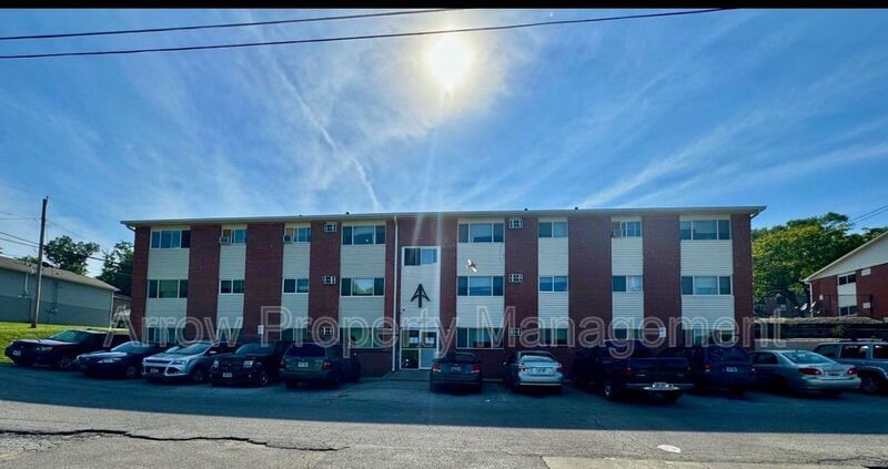 Primary Photo - 5703 S 14th St